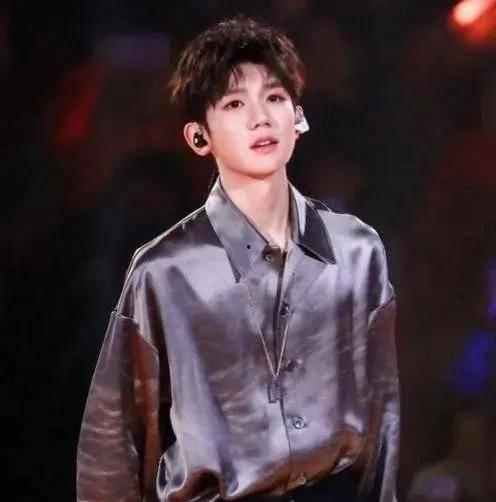 天涯圈内人爆料何炅