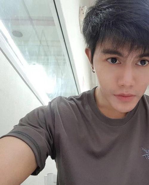 宜宾网红男博主吃瓜,揭秘网络热点背后的故事